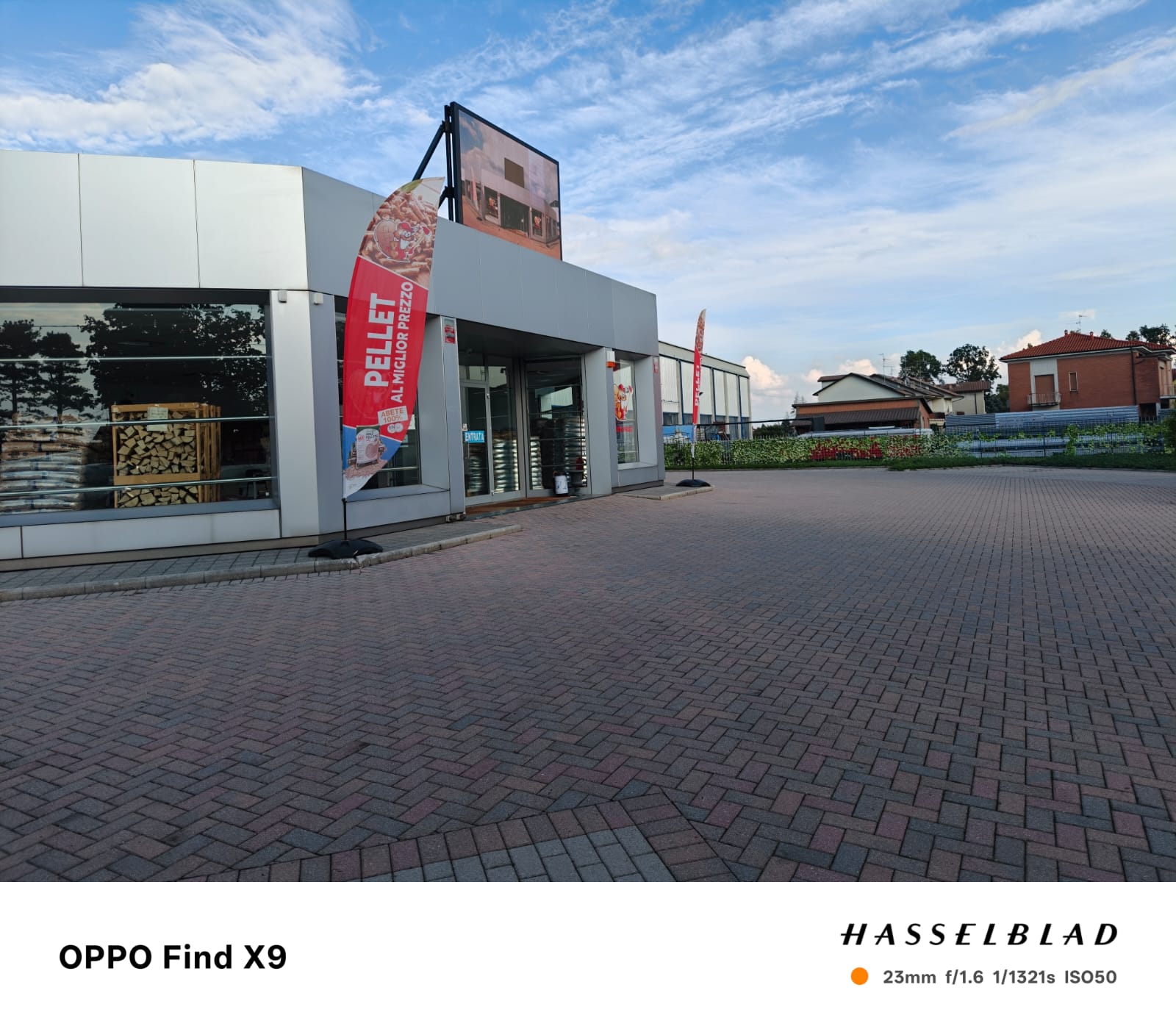 Smart Pellet Carbonate — esterno e piazzale